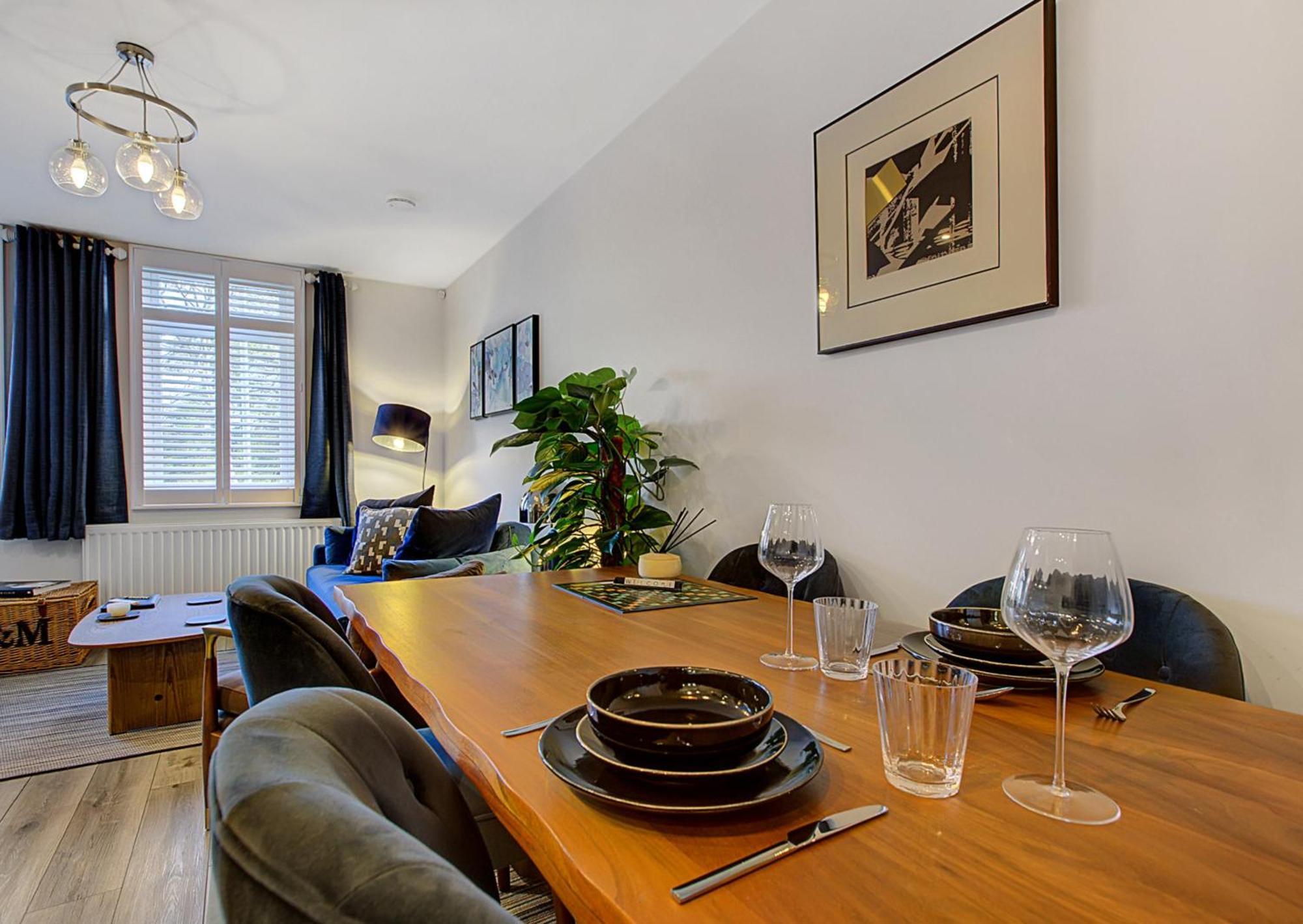 Stylish, Business Traveller Friendly Apartment, With Free Parking And Netflix Farnborough  Exteriér fotografie