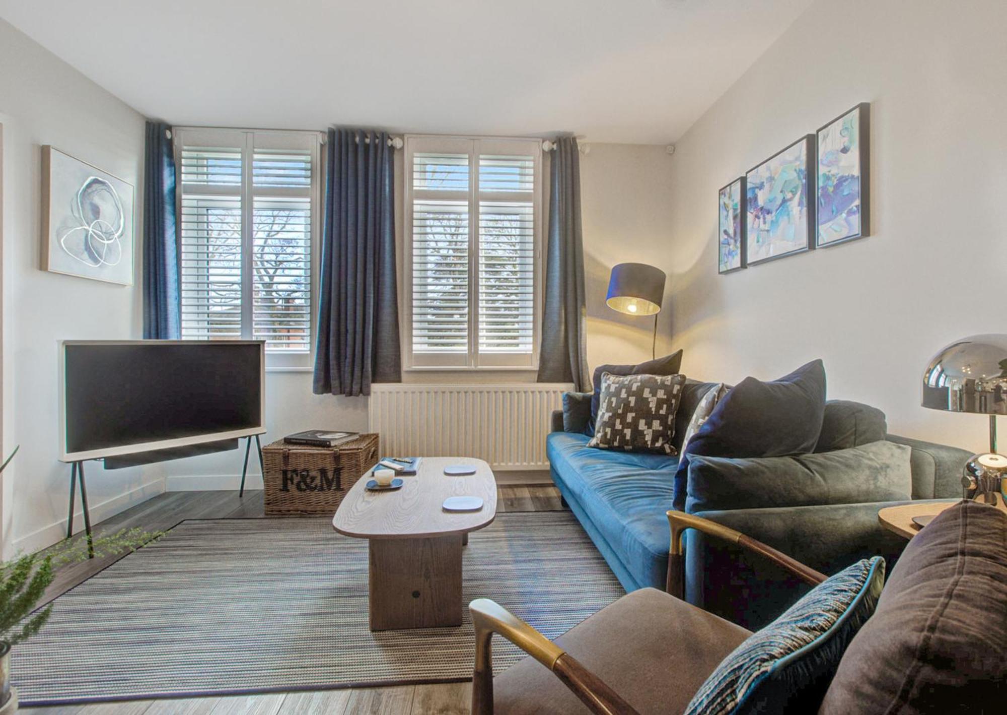 Stylish, Business Traveller Friendly Apartment, With Free Parking And Netflix Farnborough  Exteriér fotografie